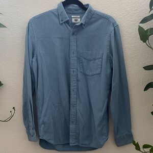 Old Navy Men’s Slim Fit Light Blue Button Down Shirt Size S